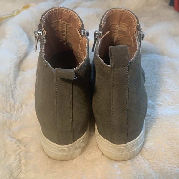 Steve Madden Carlen green suede platform high top 6 - Picture 3 of 8